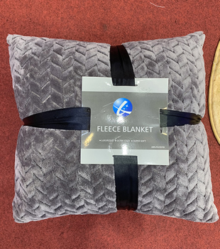 blanket &pillow set