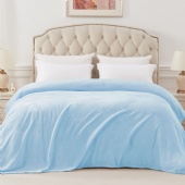 Gentle Solid-Colored Flannel Blanket for Daily Use